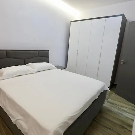 Seaside Steps-saranda Appartement Sarandë
